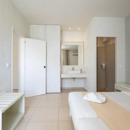 Dimitrios Adults Friendly 14 Готель 4*